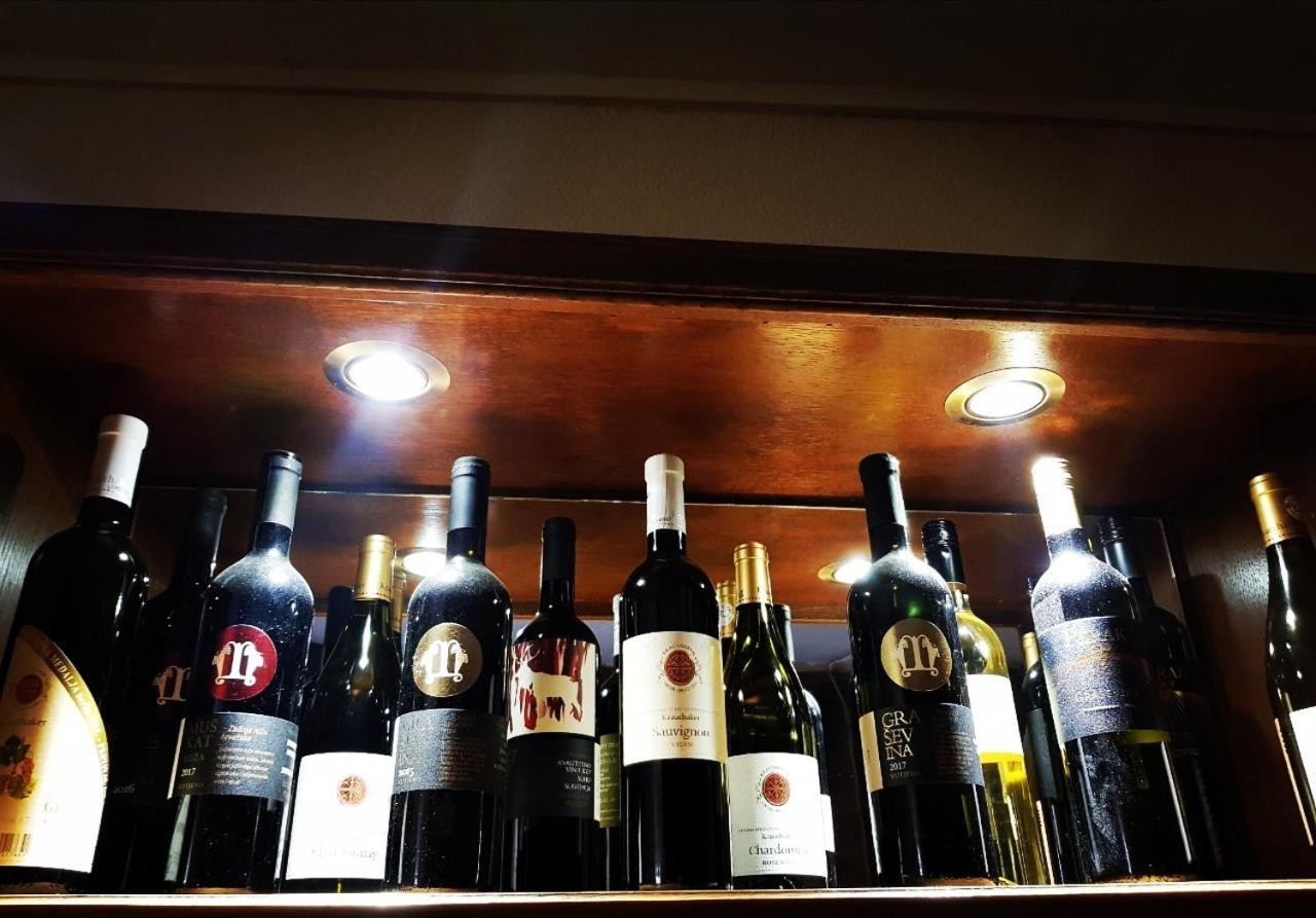 House Of Wine Hotel Kutjevo ภายนอก รูปภาพ